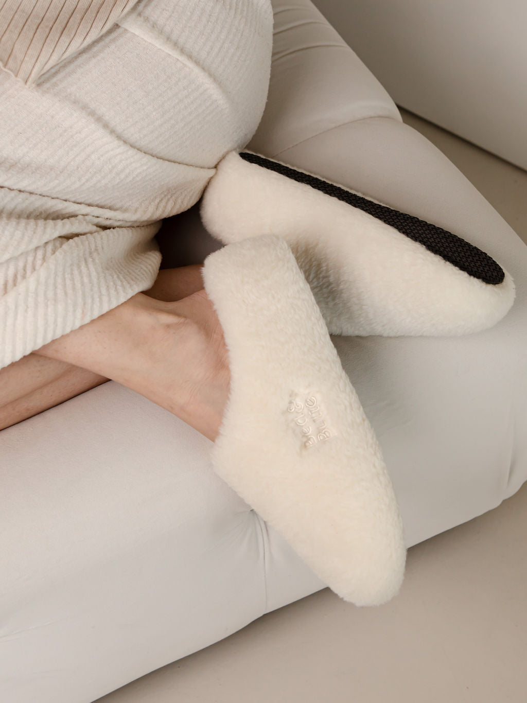 The Comfiest Slippers - Cream (NEW!)